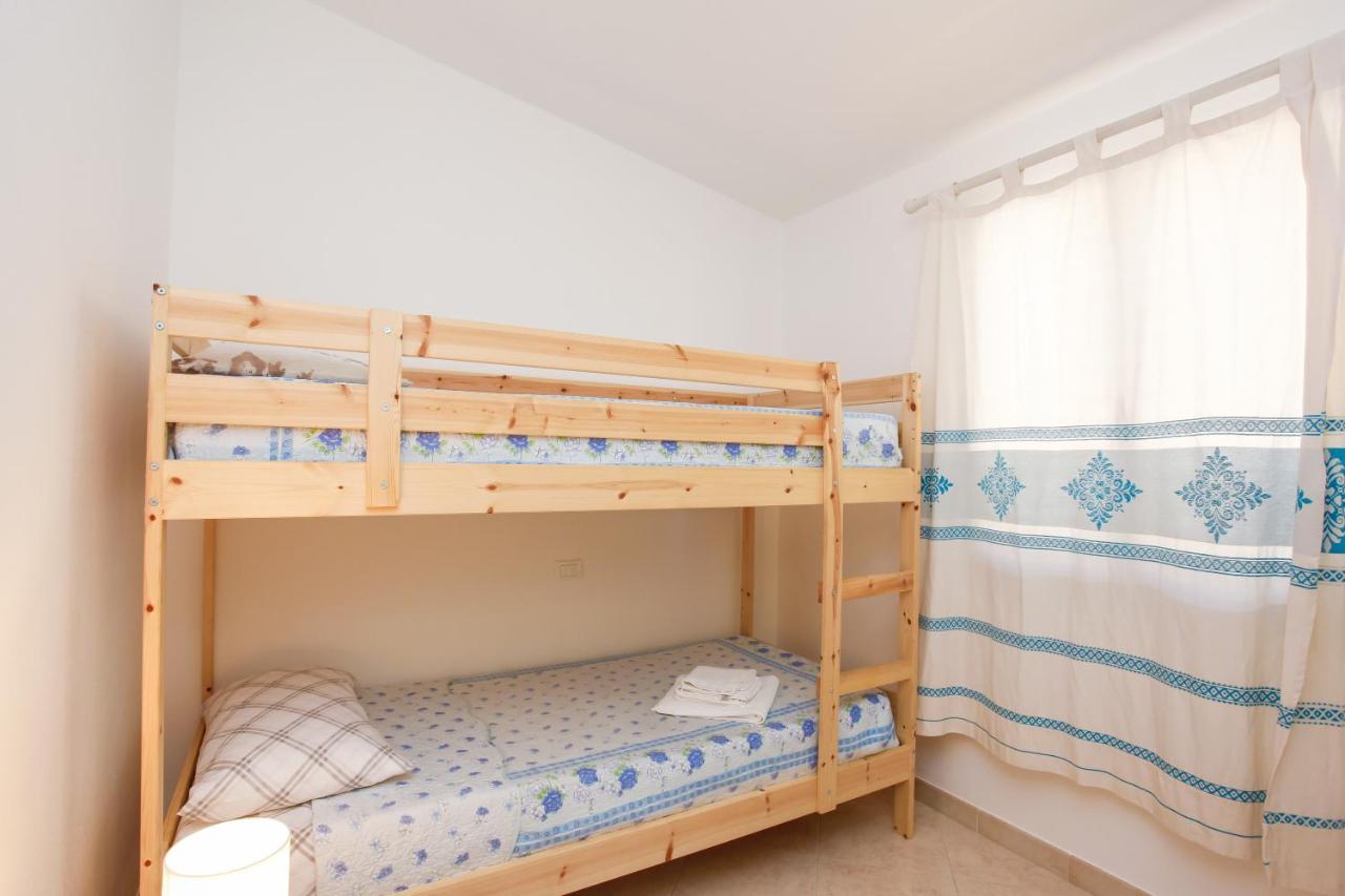 Casa Vacanze Zefiro Orosei Exteriör bild